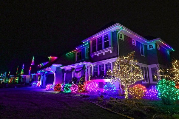 Outdoor Holiday Lights